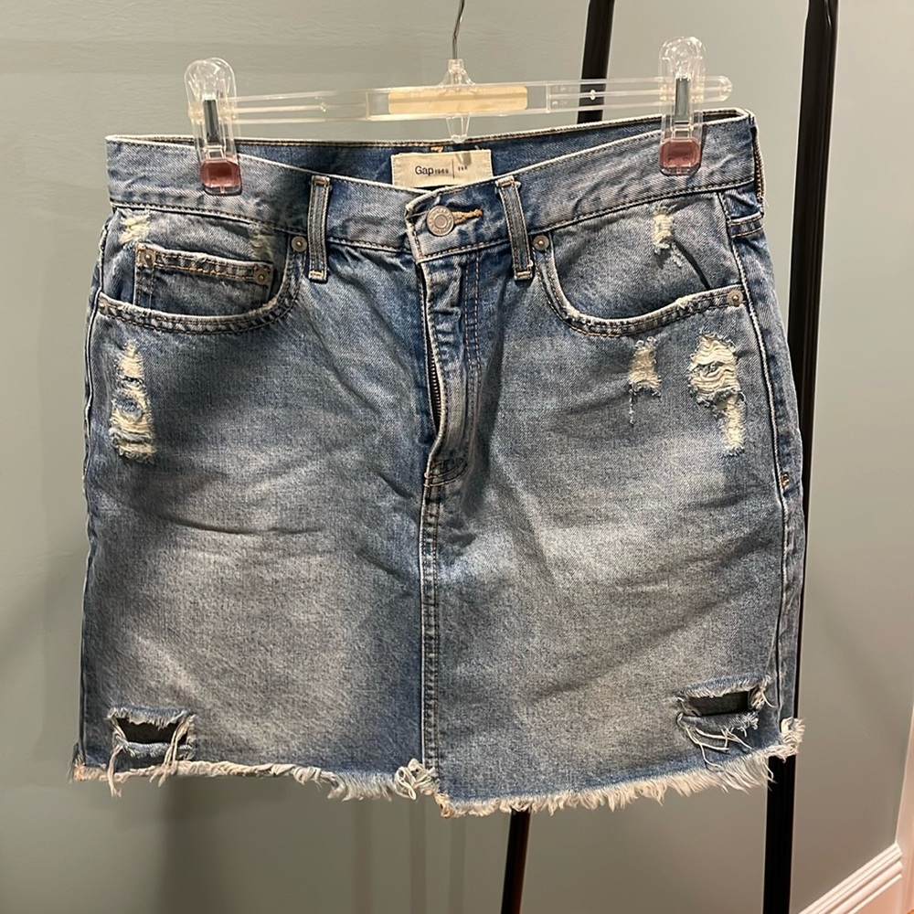 GAP denim skirt
